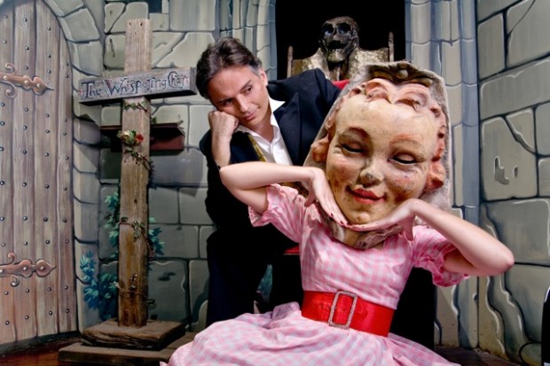 Simon Drake's House of Magic Presents... Springtime Surprises! Simon Drake's House of Magic Presents... Springtime Surprises!