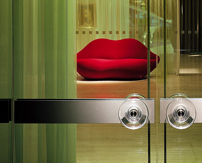 Long Bar Sanderson Hotel, West End London