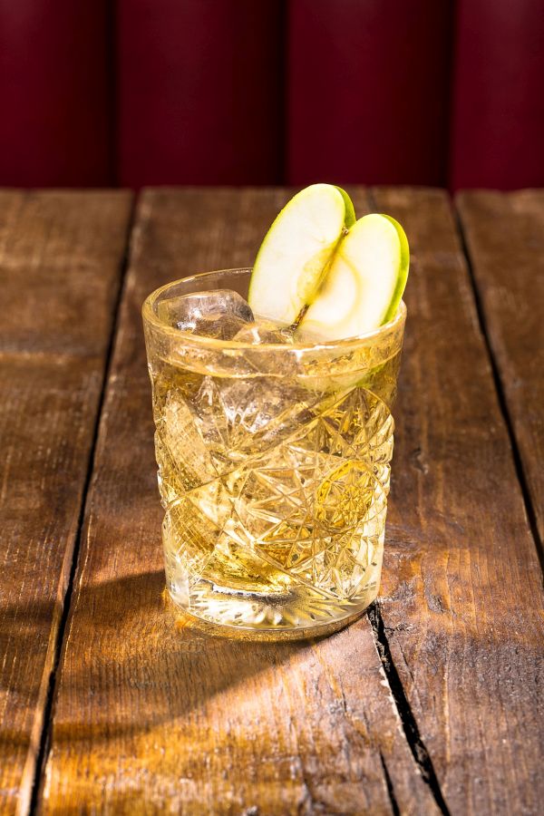 Shaker and Company Bar Hampstead Road Euston London Reviews DesignMyNight