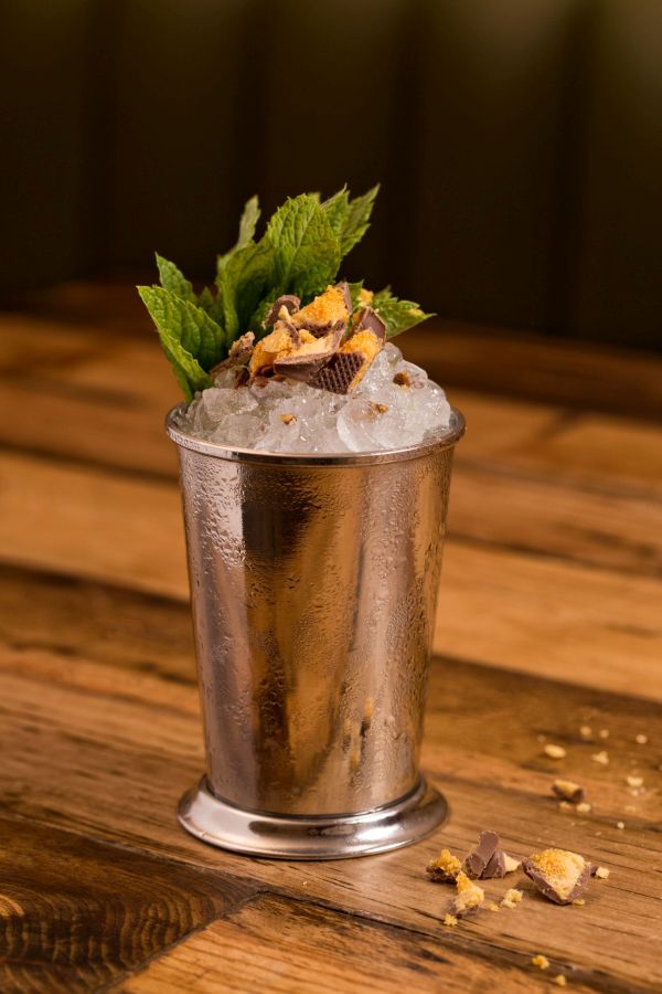 Shaker and Company Bar Hampstead Road Euston London Reviews DesignMyNight