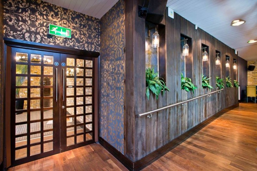 Slug and Lettuce Vincent Street Glasgow Bar Reviews DesignMyNight