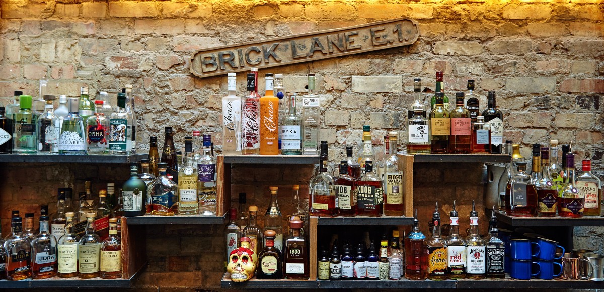 Apples and Pears Bar Brick Lane London Bar Reviews DesignMyNight