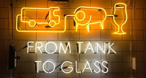 Tank and Paddle London Review Pizza and Beer