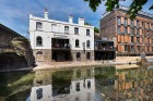 The Narrow Boat