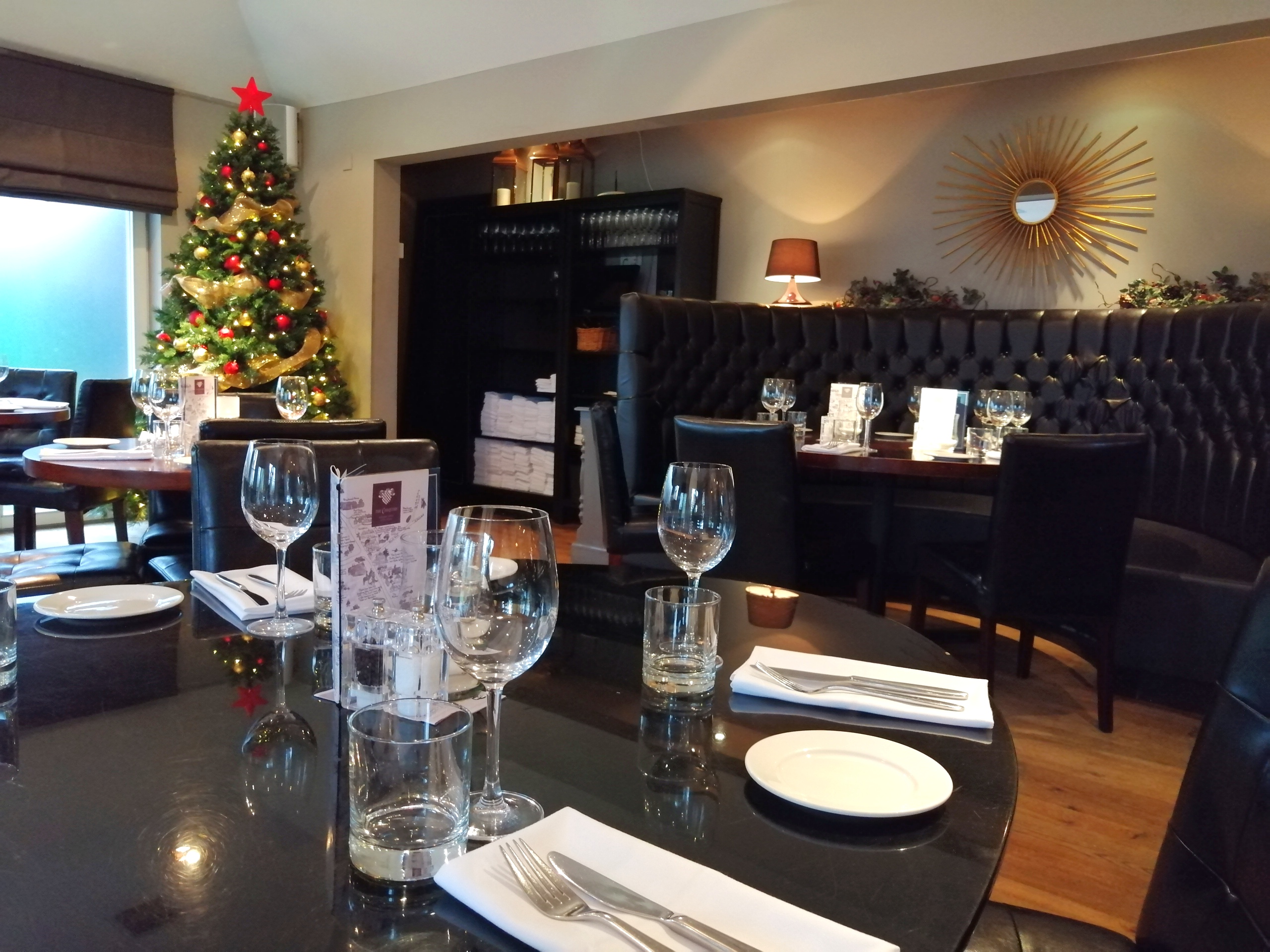 The Chequers Matching Green DesignMyNight