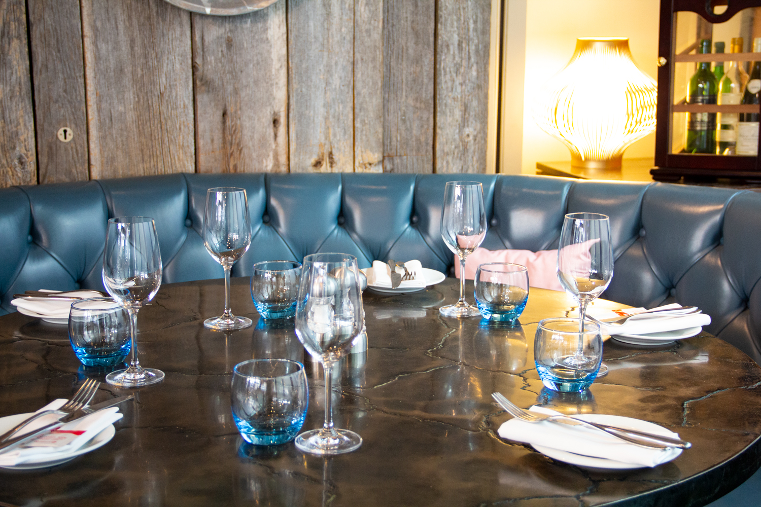 2850 Wine & Kitchen Charming London Restaurant DesignMyNight