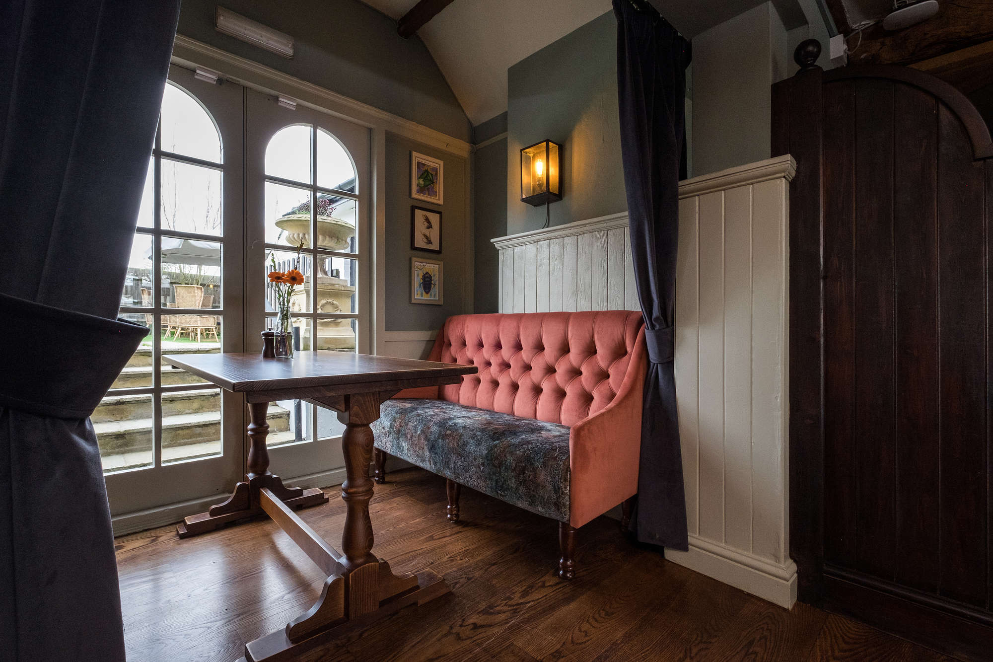 Bear Cobham Cobham Pub Reviews DesignMyNight