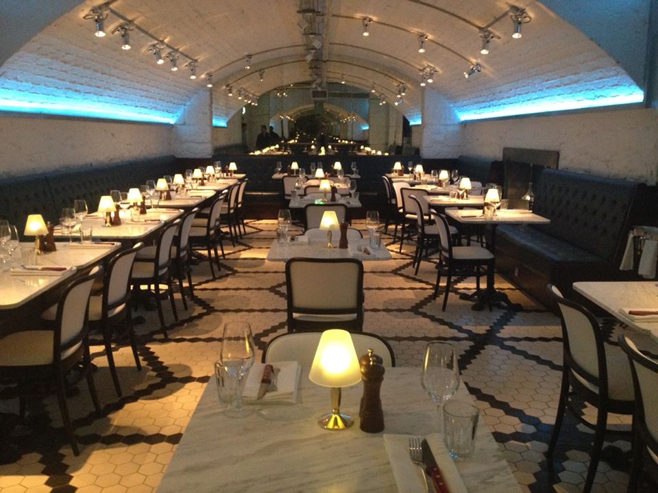 Alston Bar & Beef Argyle Street Area Glasgow Bar Reviews DesignMyNight