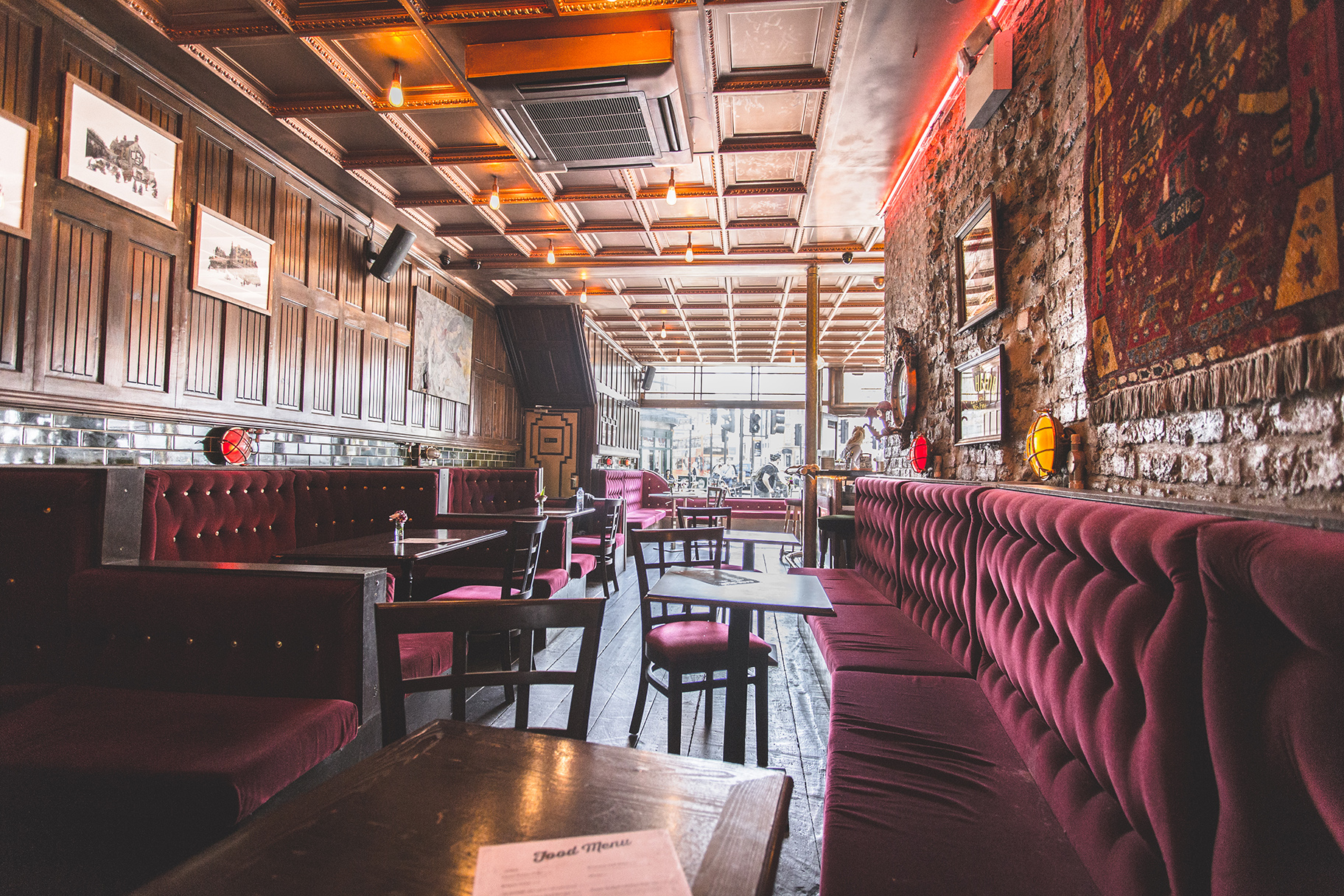 The Shoreditch Pub Crawl Nye Special Shoreditch London Bar Crawl Reviews Designmynight