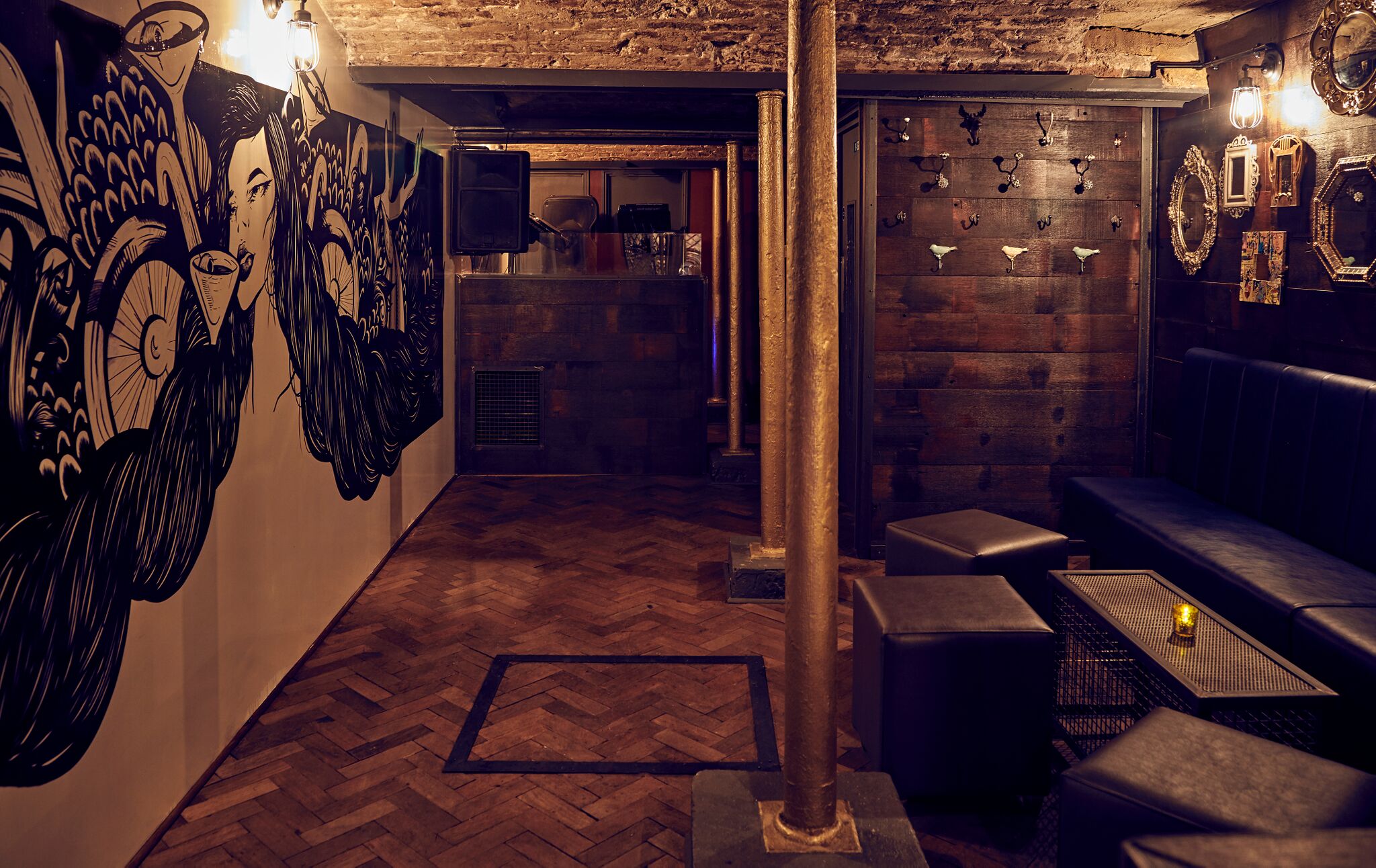 Apples and Pears Bar Brick Lane London Bar Reviews DesignMyNight