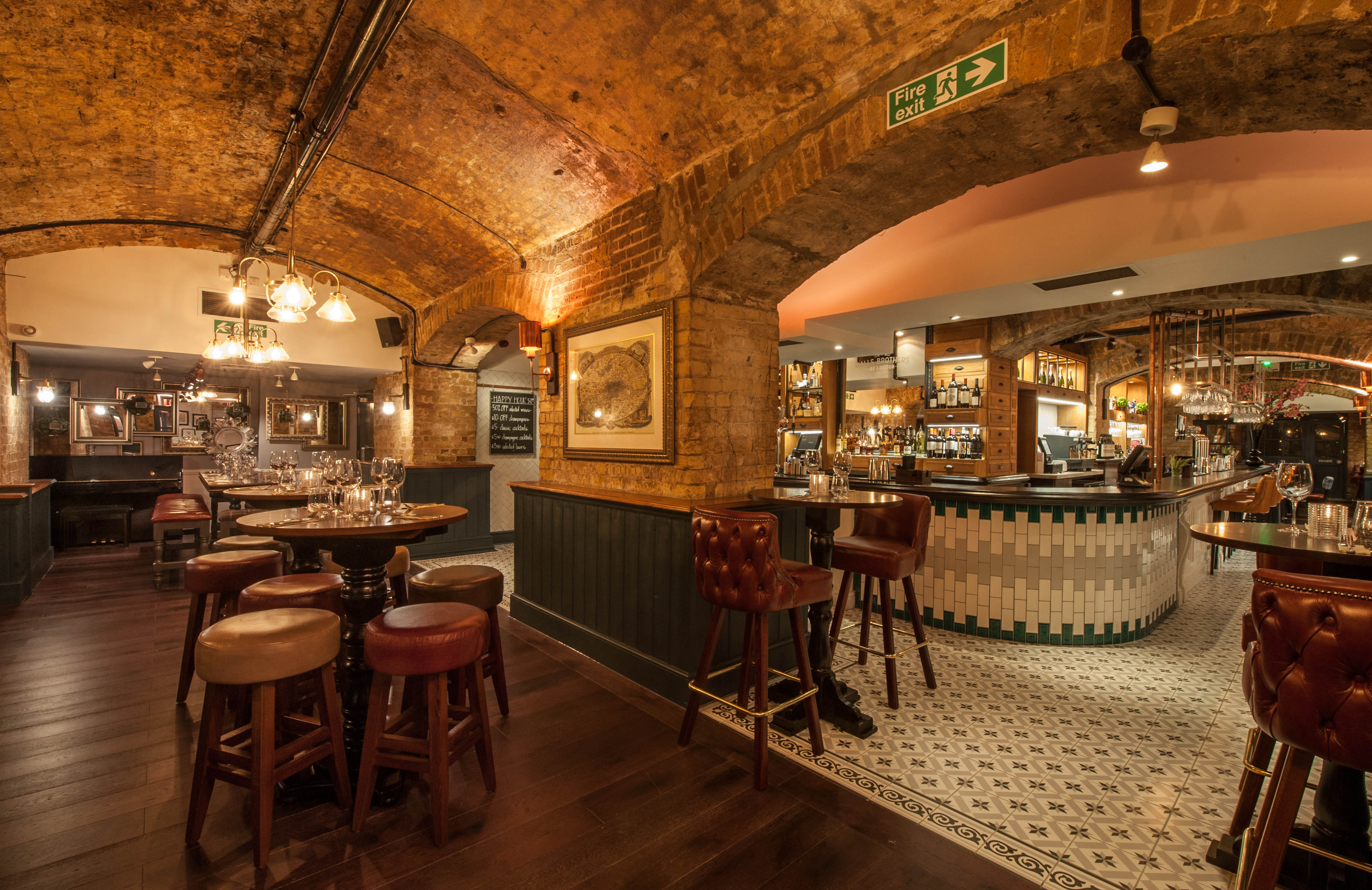 Balls Brothers Hays Galleria London Bridge Bar Review DesignMyNight