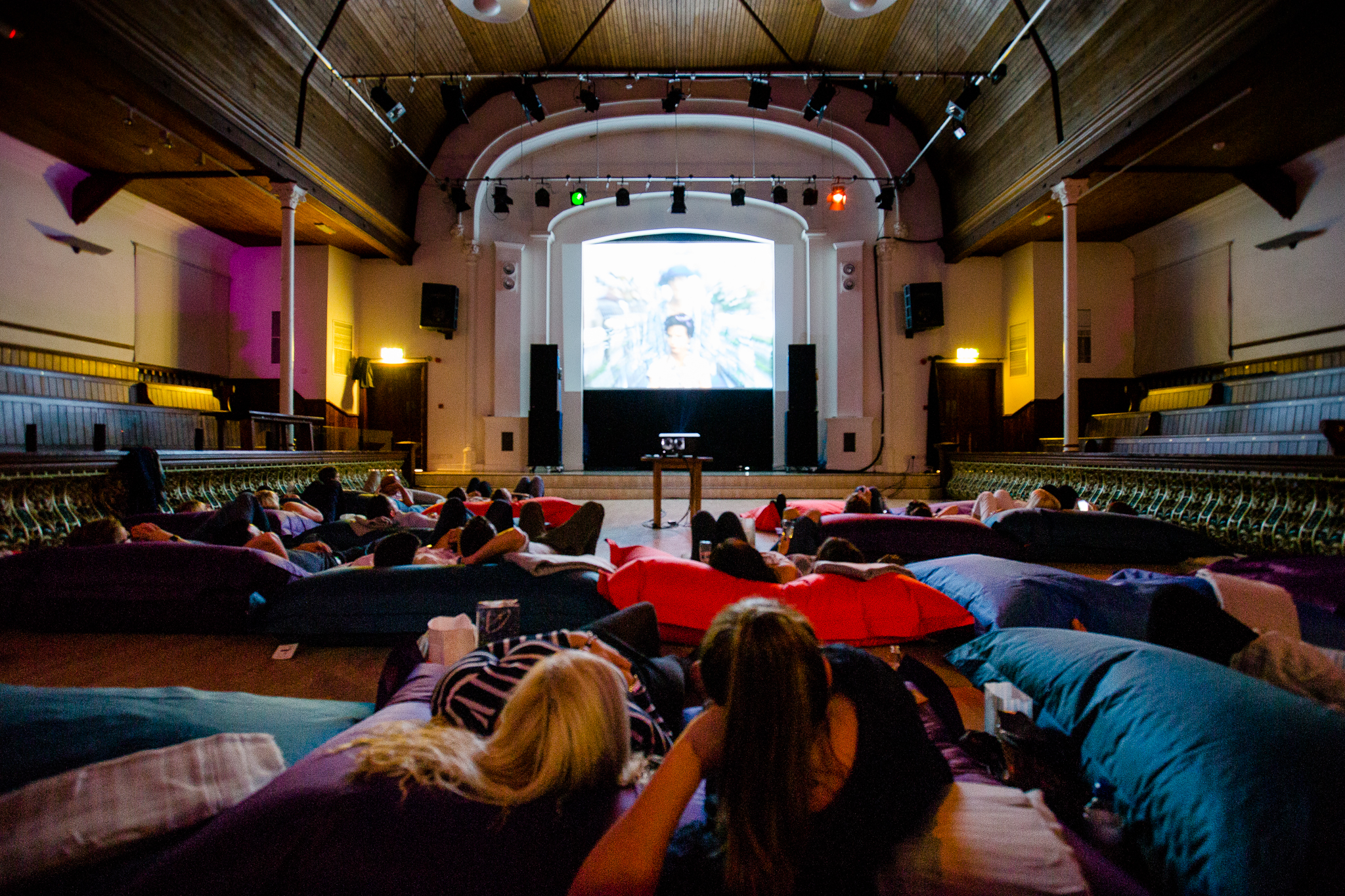 Bean Bag Cinema Pulp Fiction Cardiff Film Screenings Reviews