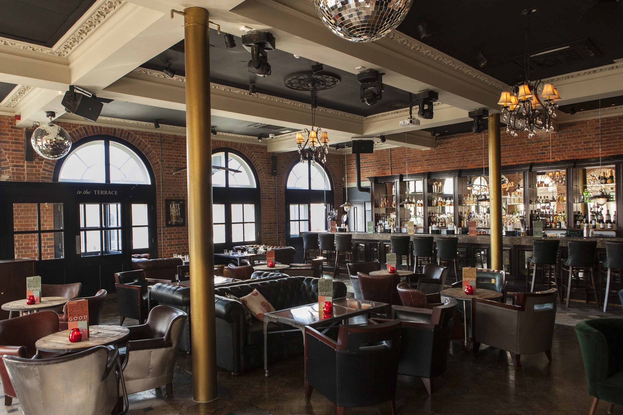 Revolution Bar Richmond London Bar Reviews DesignMyNight