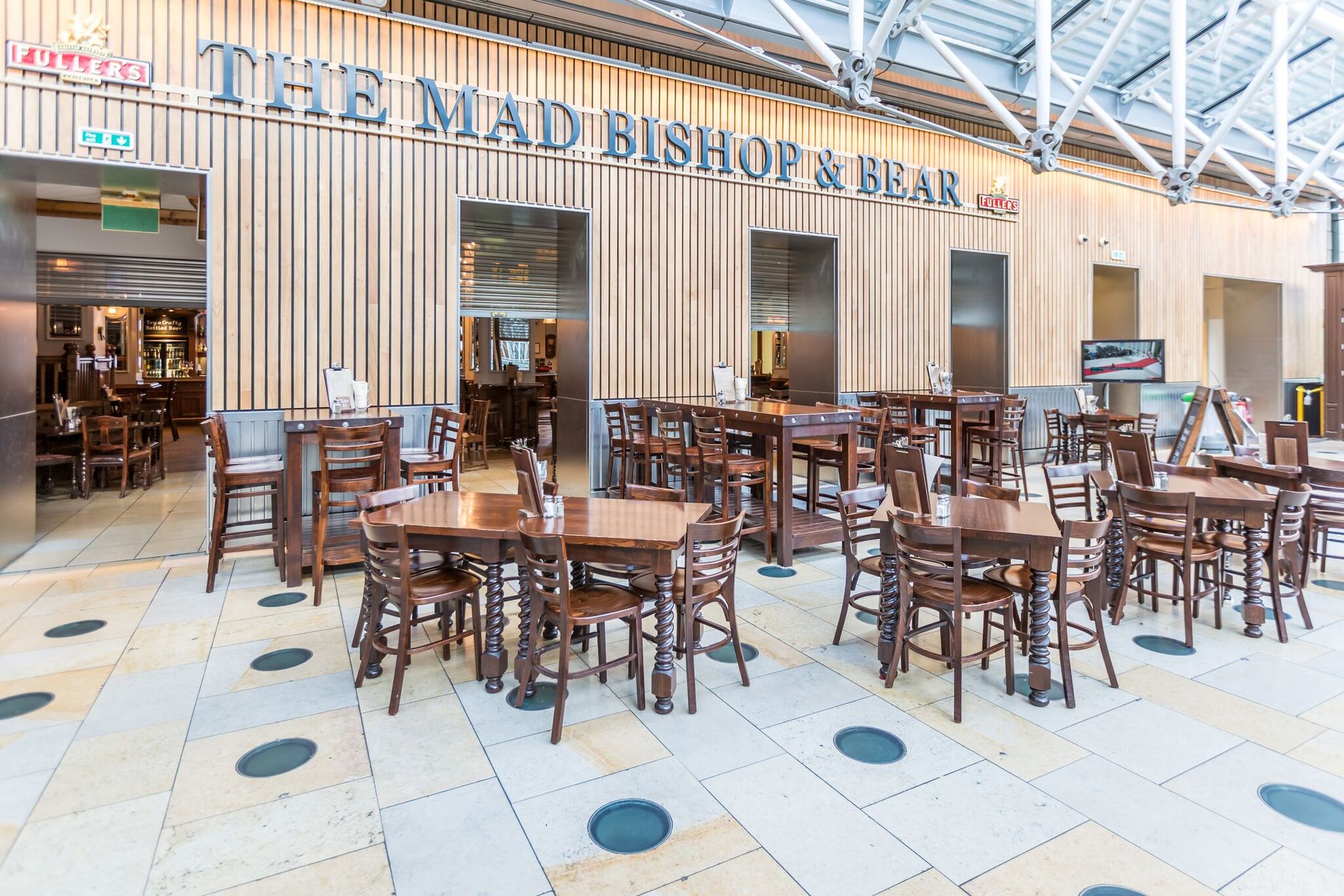 The Mad Bishop & Bear Paddington | London Pub Reviews | DesignMyNight