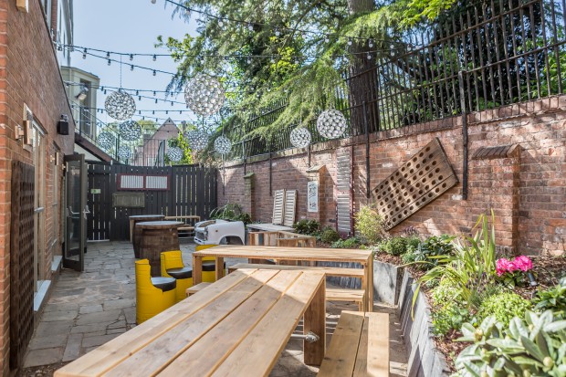 Brewhouse & Kitchen Lichfield | Staffordshire Bar Reviews | DesignMyNight