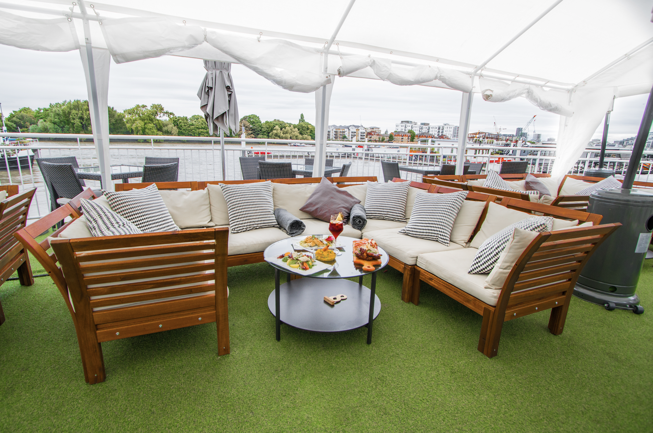 Sunday Roast Club Putney, London Daytime Reviews DesignMyNight