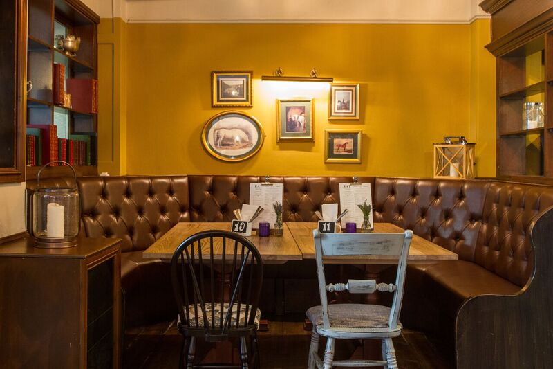 The English Lounge Cosy Northern Quarter Pub DesignMyNight