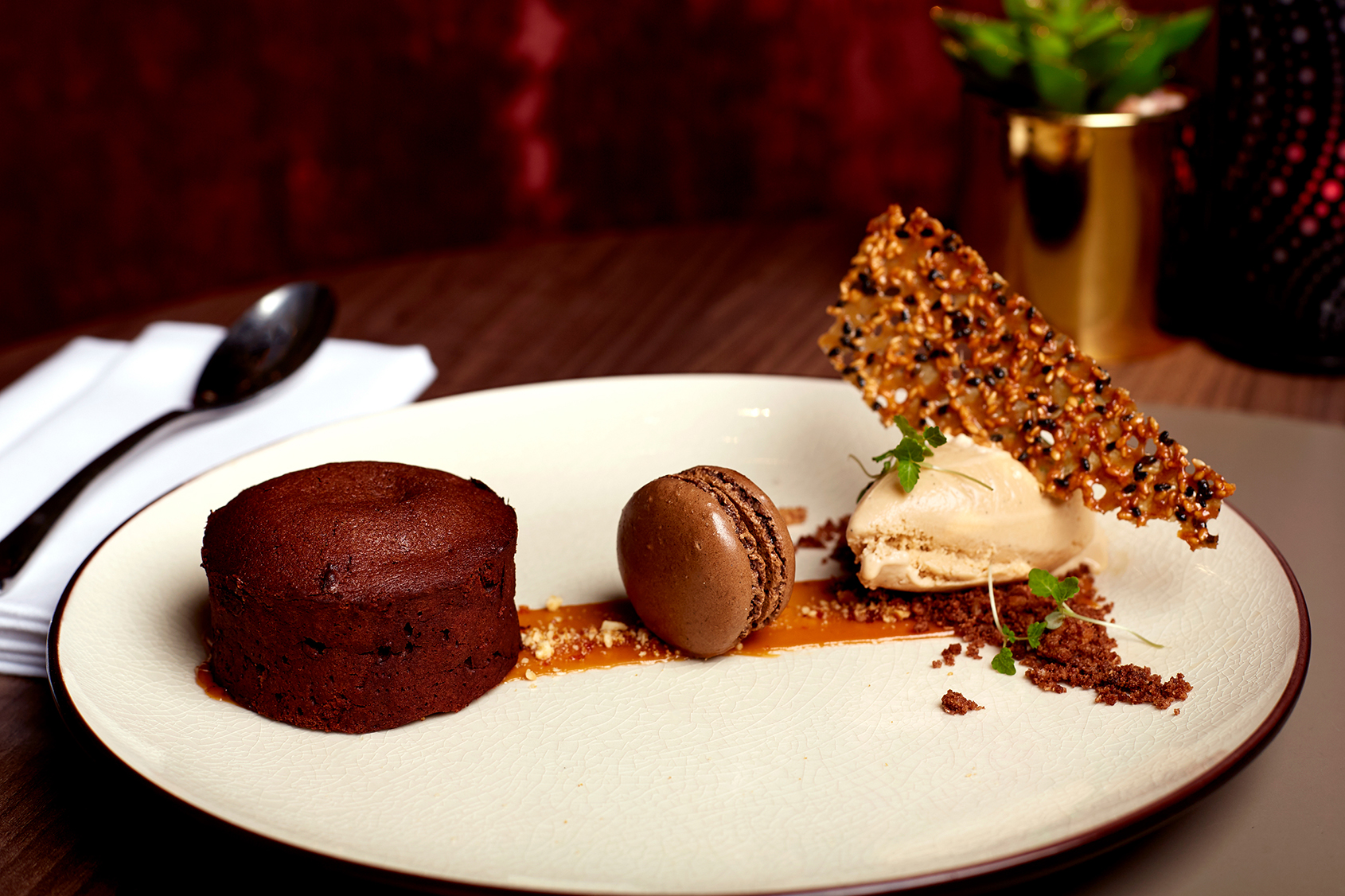 Eaton Square Cocktail Bar Victoria London Bar Reviews DesignMyNight