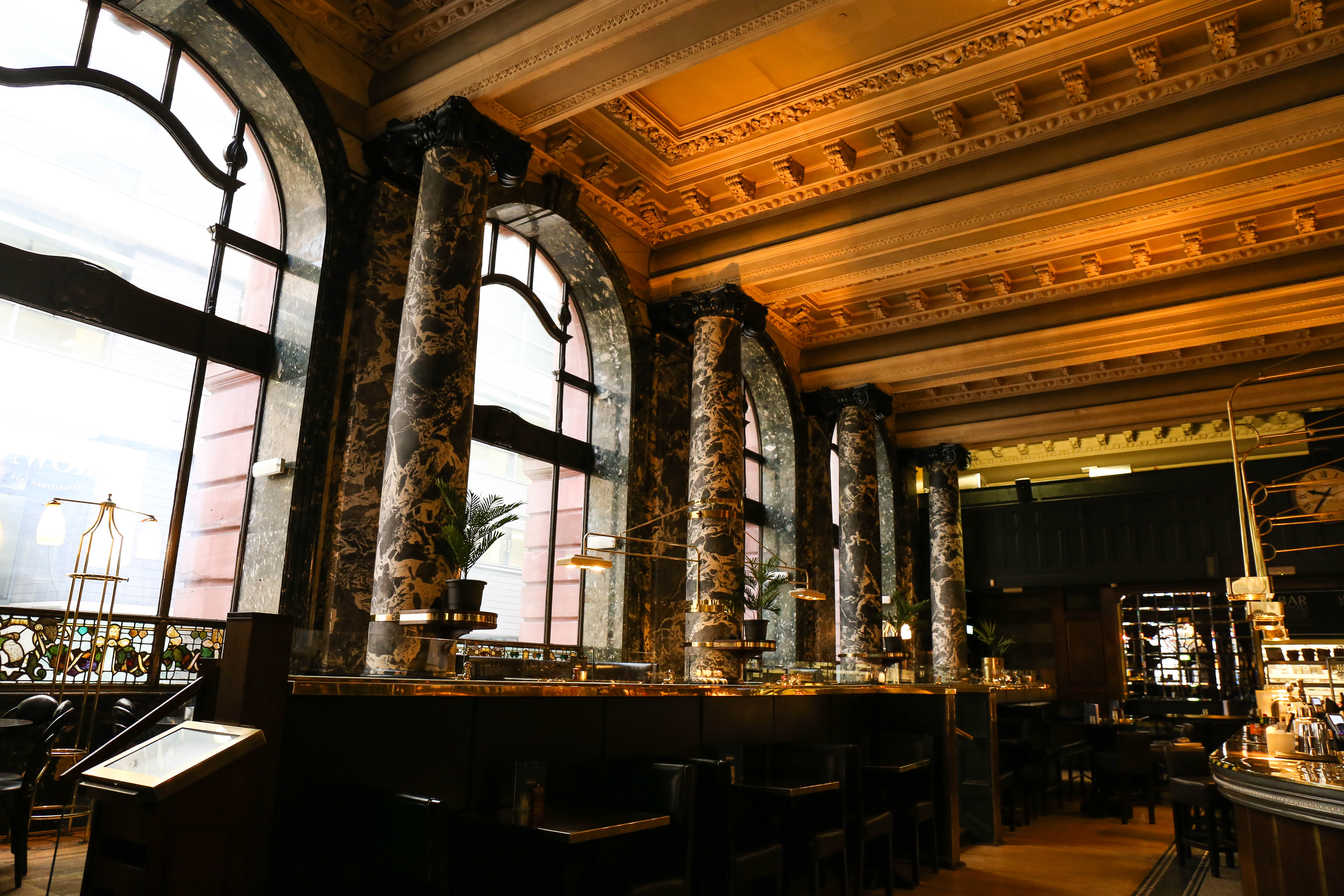 Browns Brasserie & Bar King Street Manchester Bar Reviews DesignMyNight