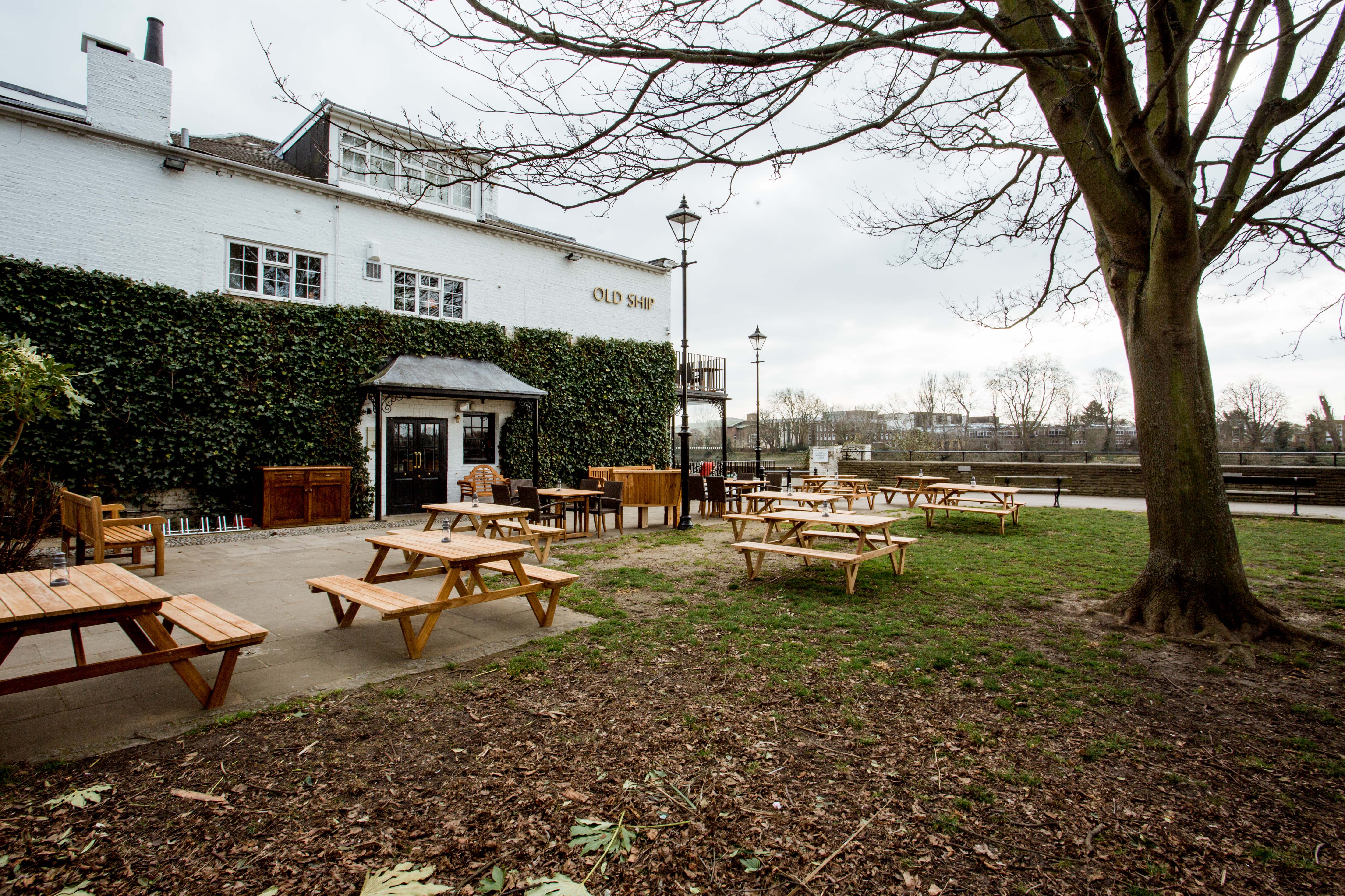 The Old Ship Hammersmith London Bar Reviews DesignMyNight