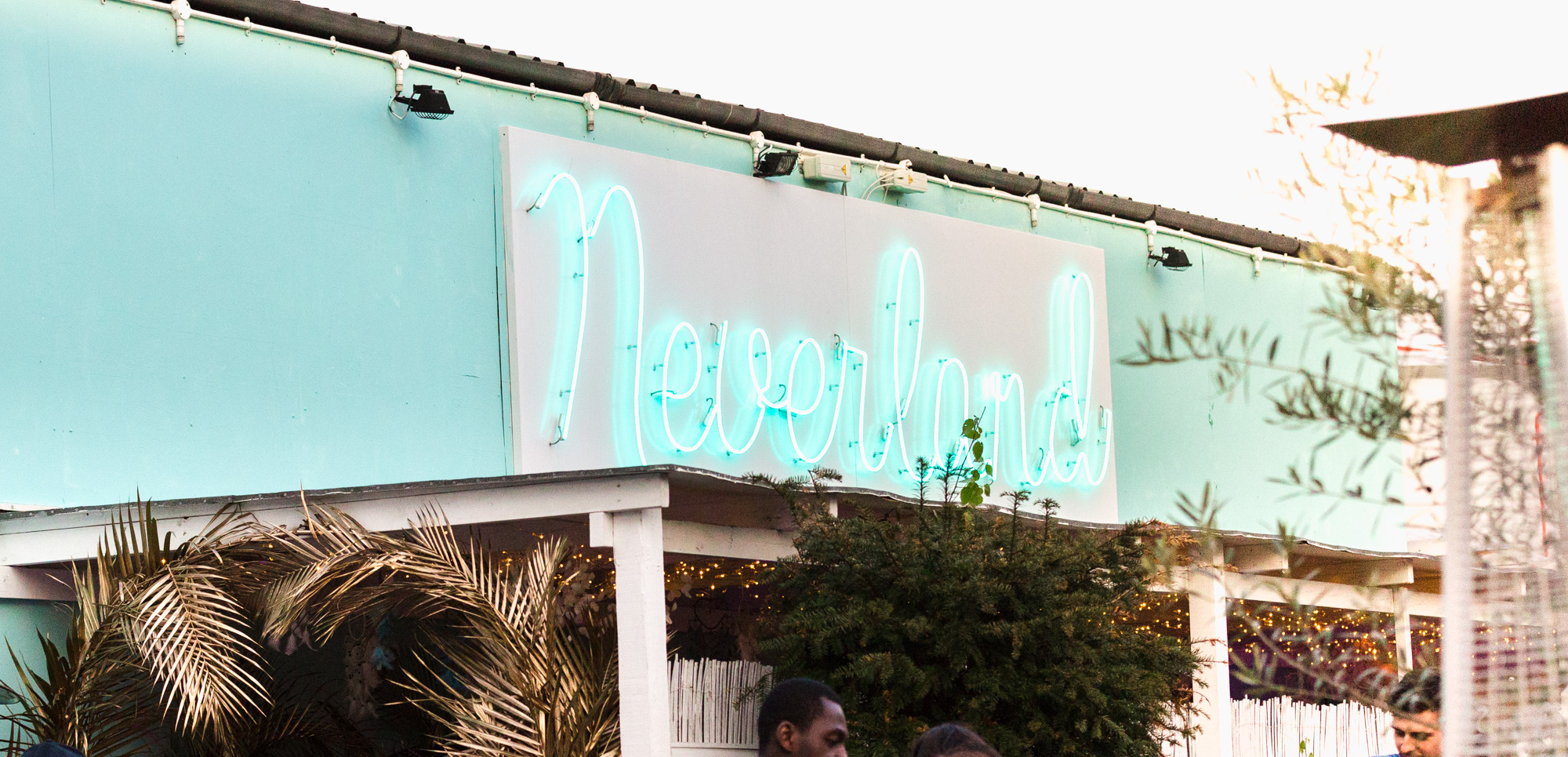 Fulham Beach Club | London Date Night Reviews | DesignMyNight