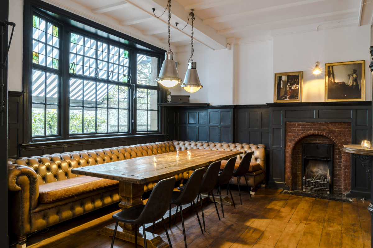 The Best Bars With Fireplaces in London DesignMyNight