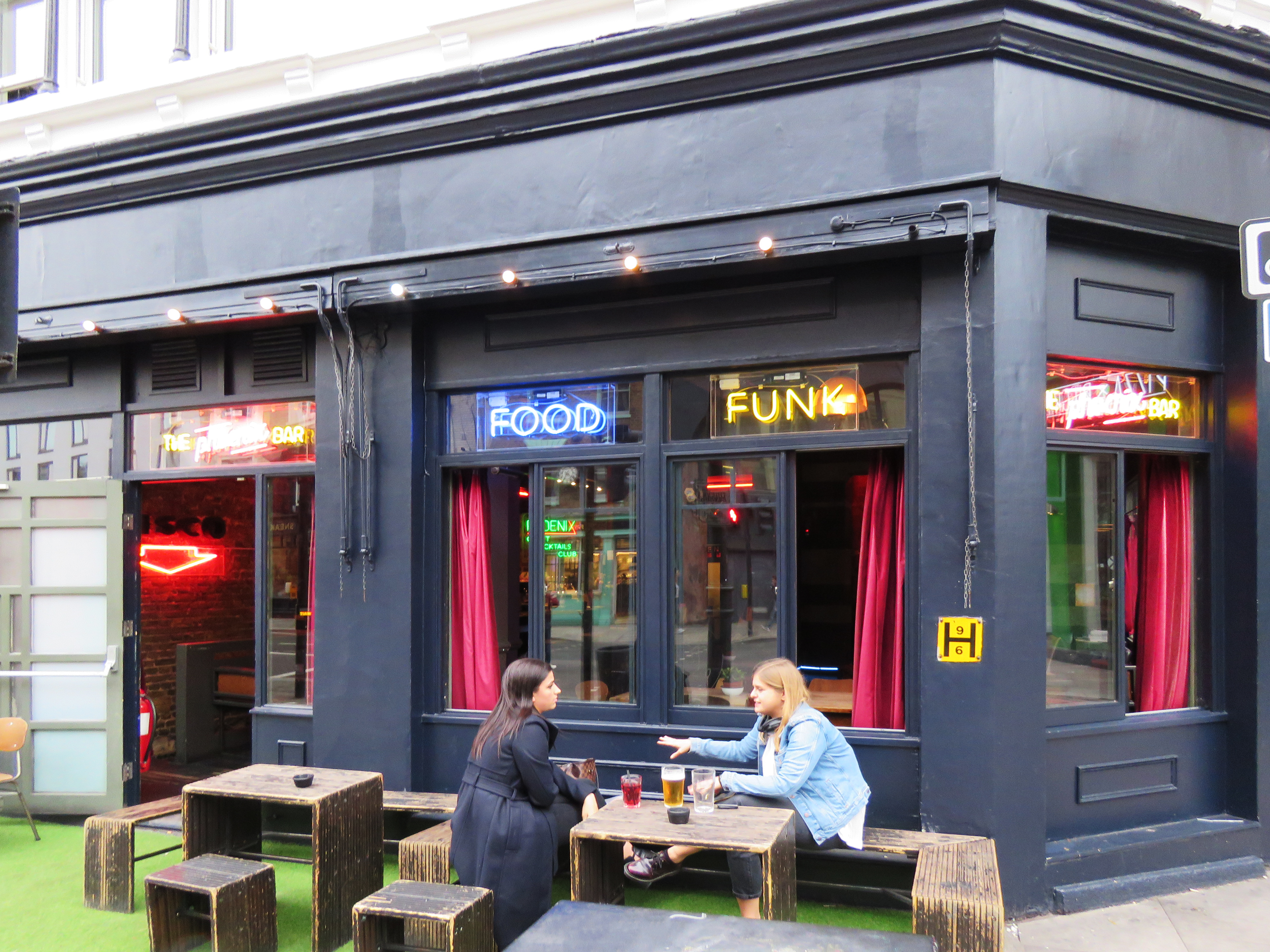 Phoenix London London Bar Reviews DesignMyNight