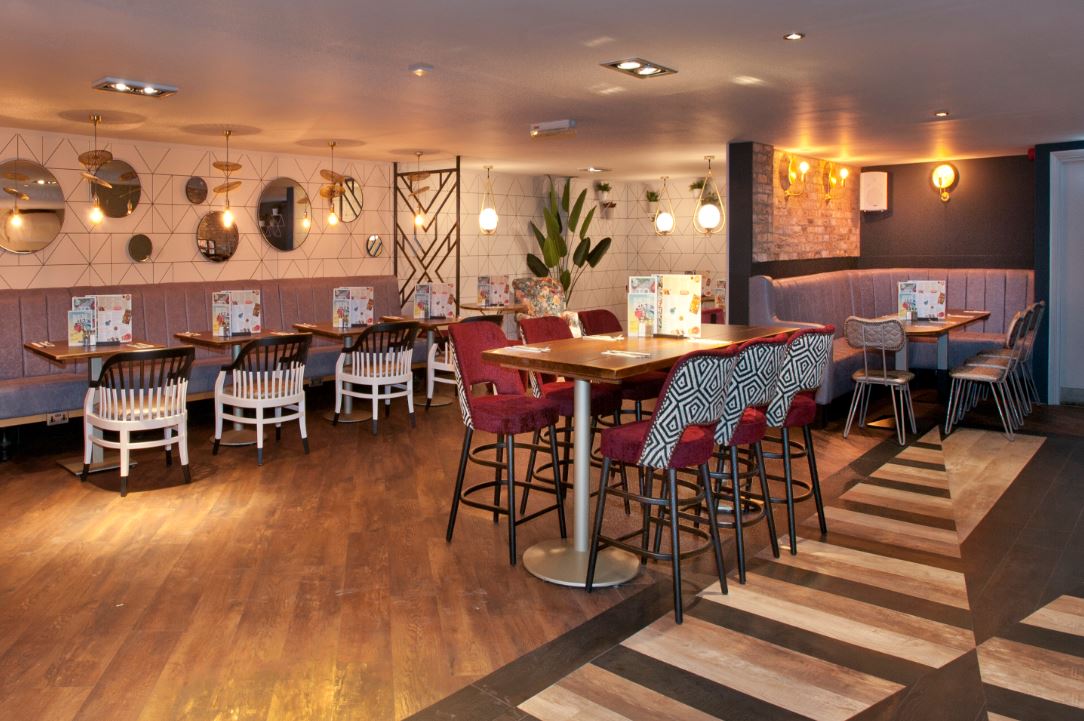 Slug and Lettuce Brentwood Brentwood Bar Reviews DesignMyNight