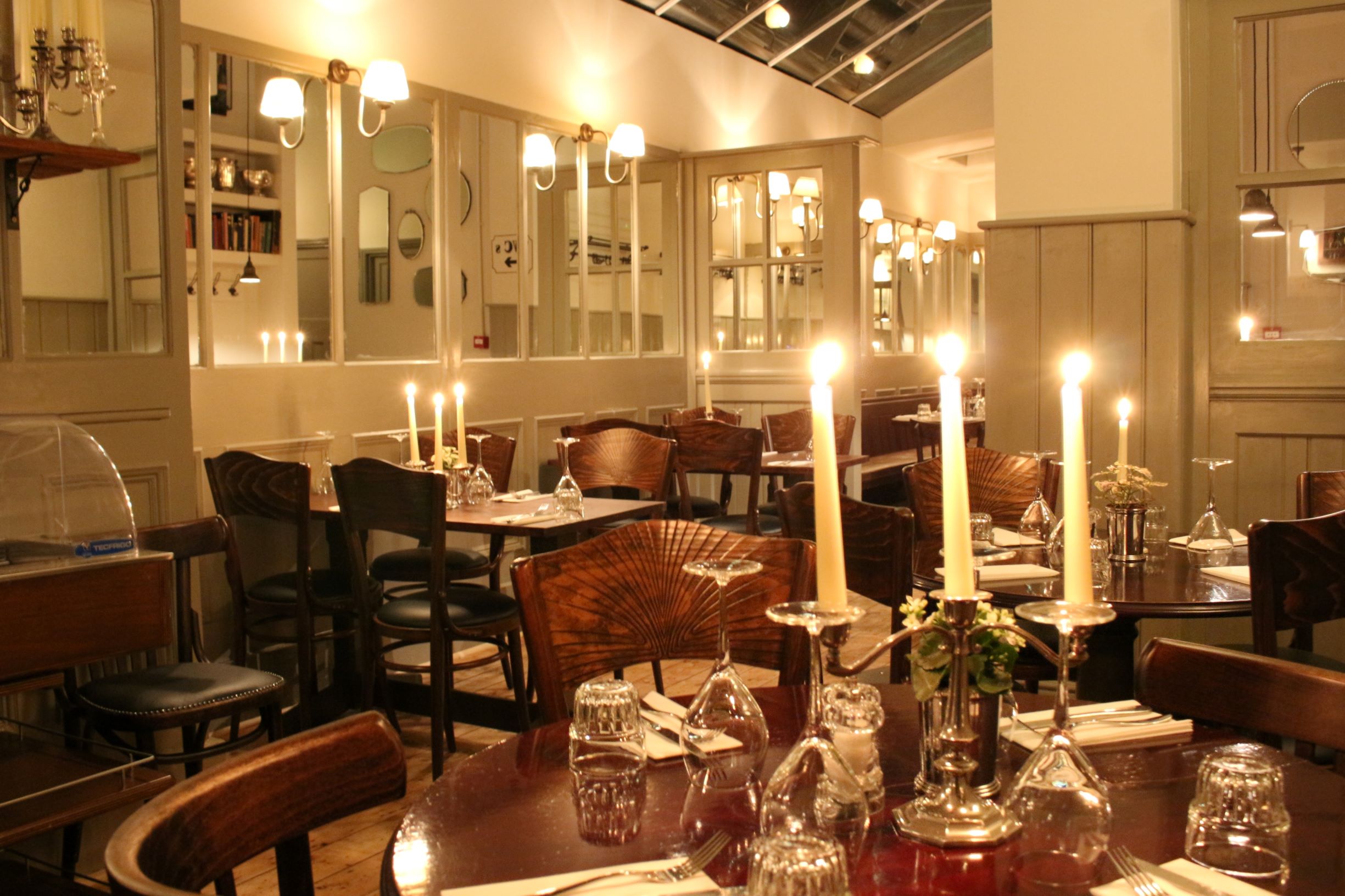 Daly's Wine Bar Strand London Bar Reviews DesignMyNight