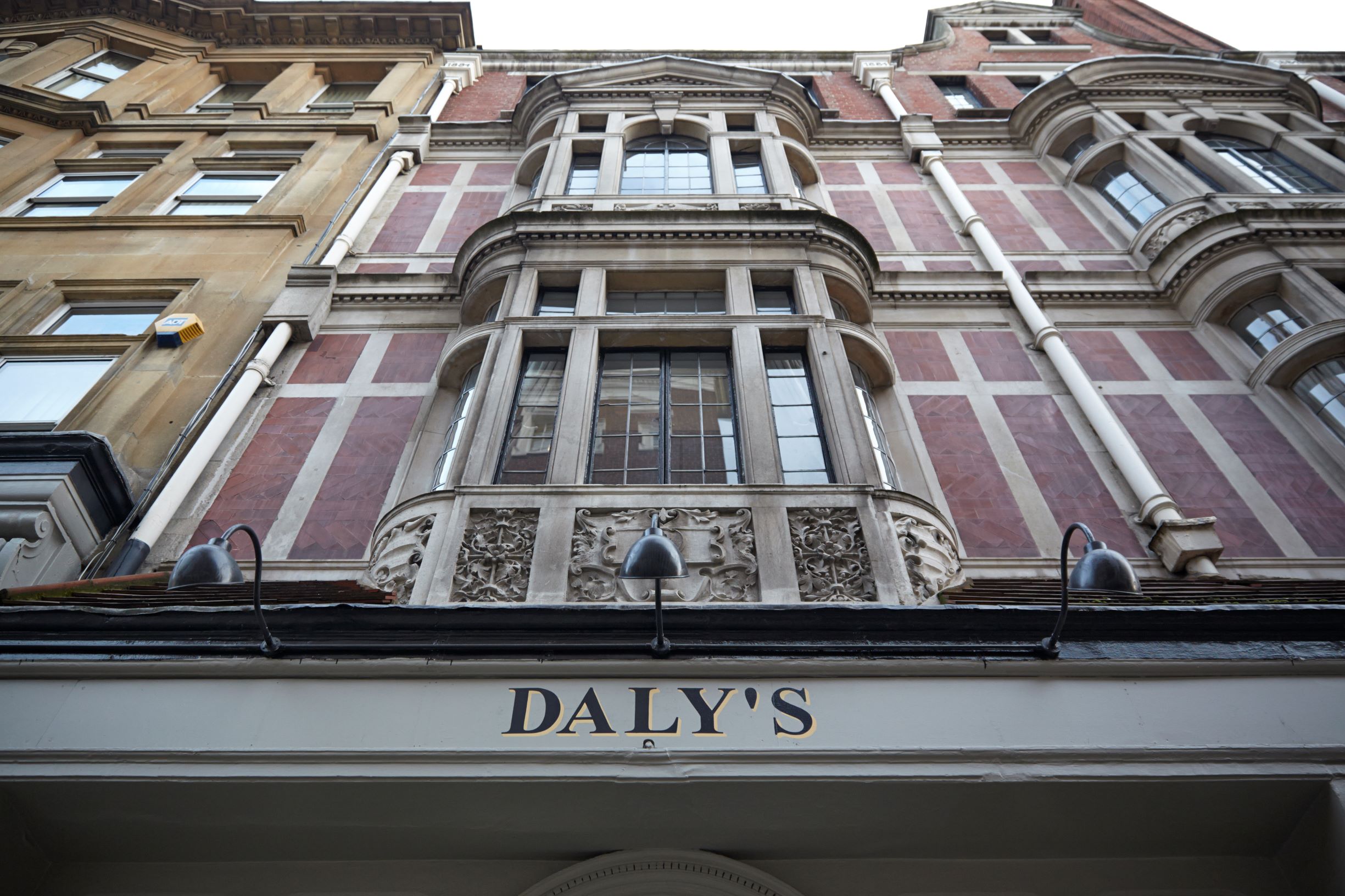 Daly's Wine Bar Strand London Bar Reviews DesignMyNight