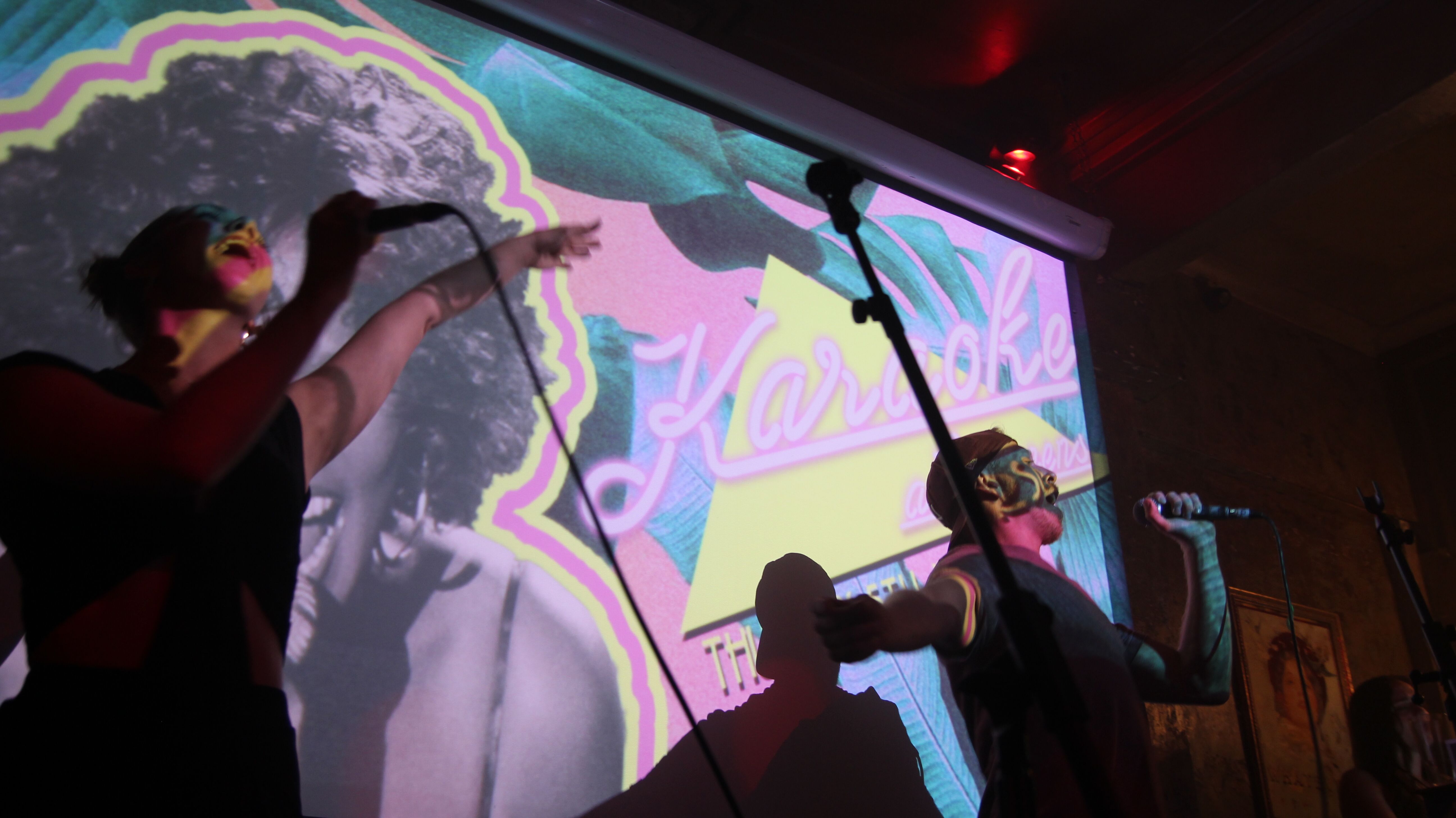 Karaoke at Queens Angel, London Karaoke Reviews DesignMyNight