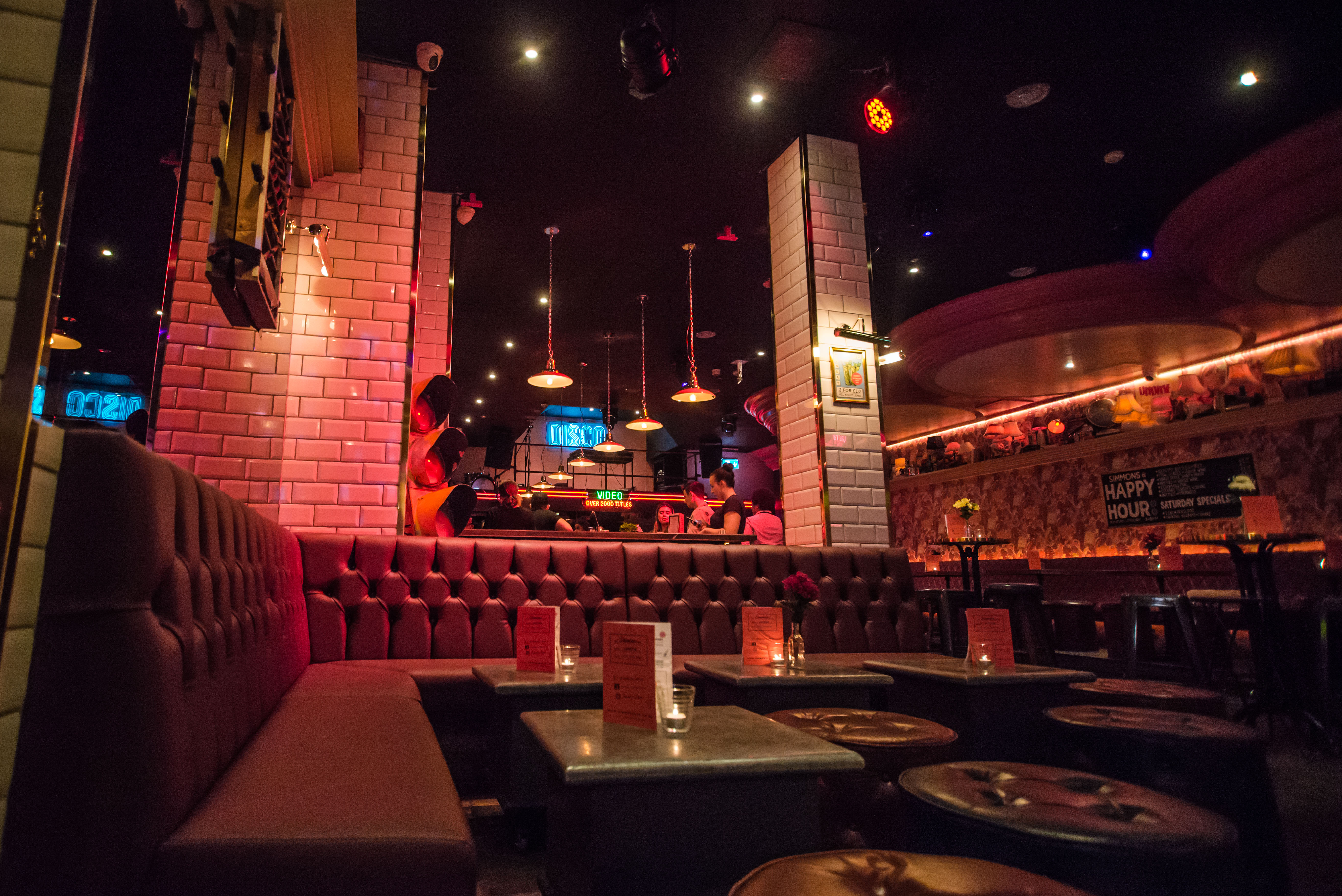 Simmons Oxford Street London Bar Reviews DesignMyNight