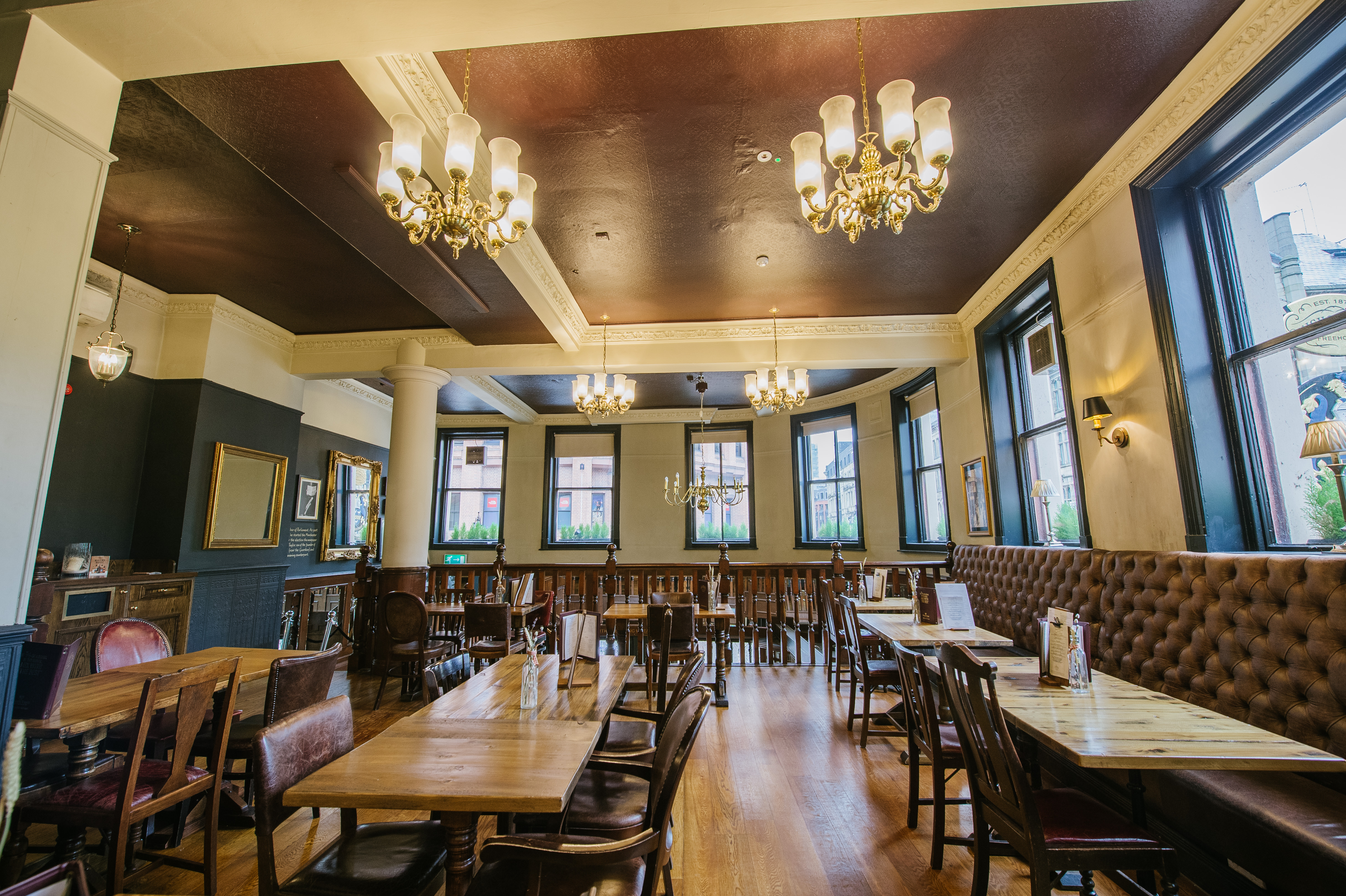 The Sawyer Arms Deansgate Manchester Bar Review DesignMyNight