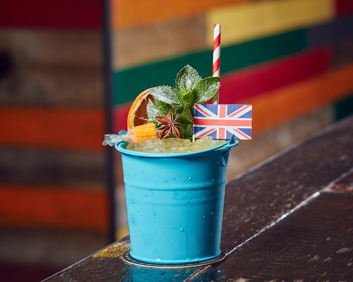 Apples and Pears Bar Brick Lane London Bar Reviews DesignMyNight