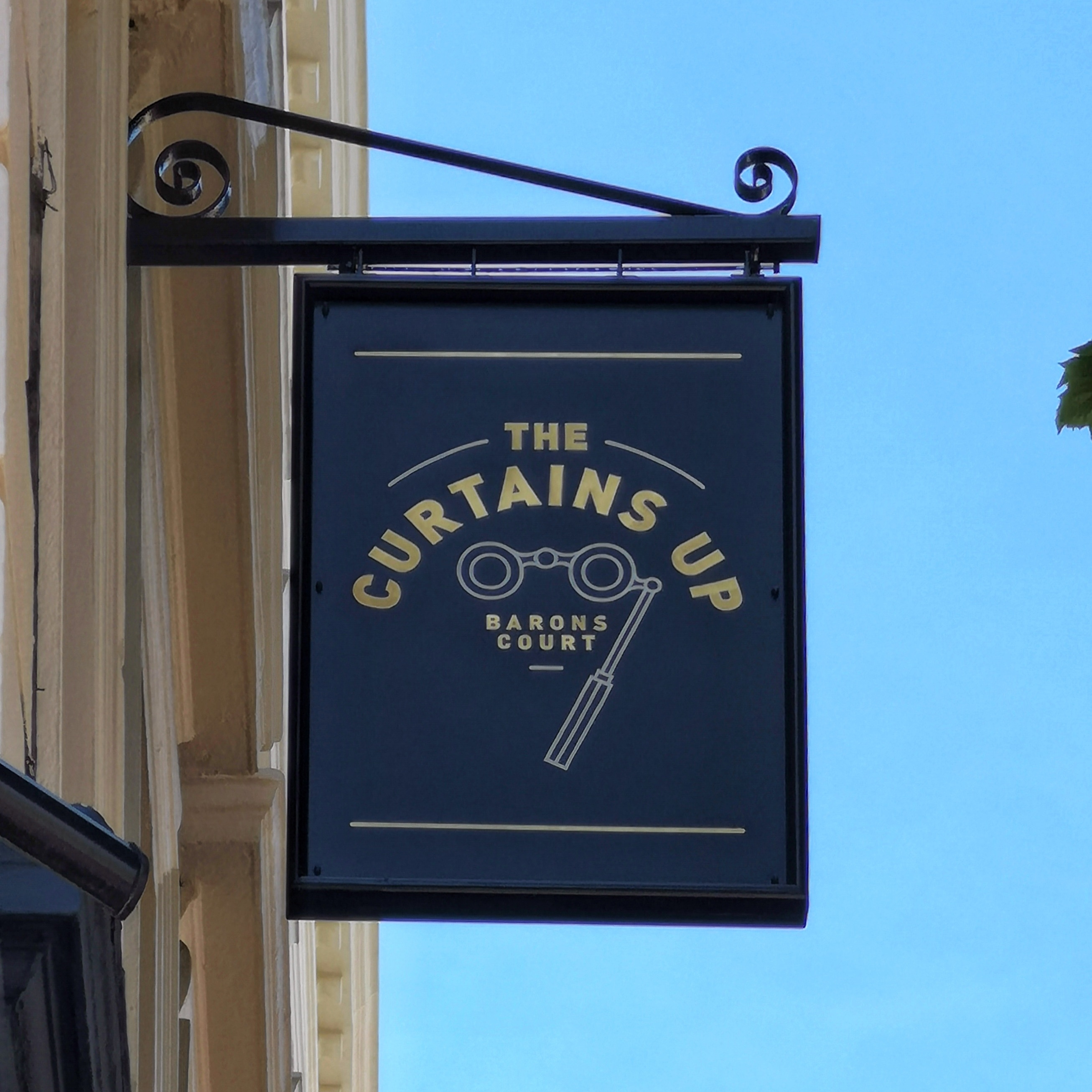 The Curtains Up Hammersmith London Pub Reviews Designmynight