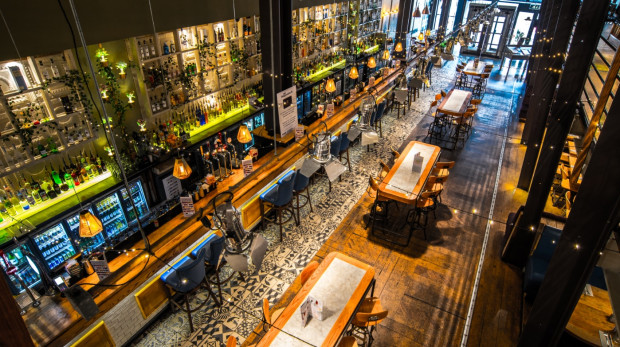 Revolution Broad Street | Birmingham Bar Reviews | DesignMyNight