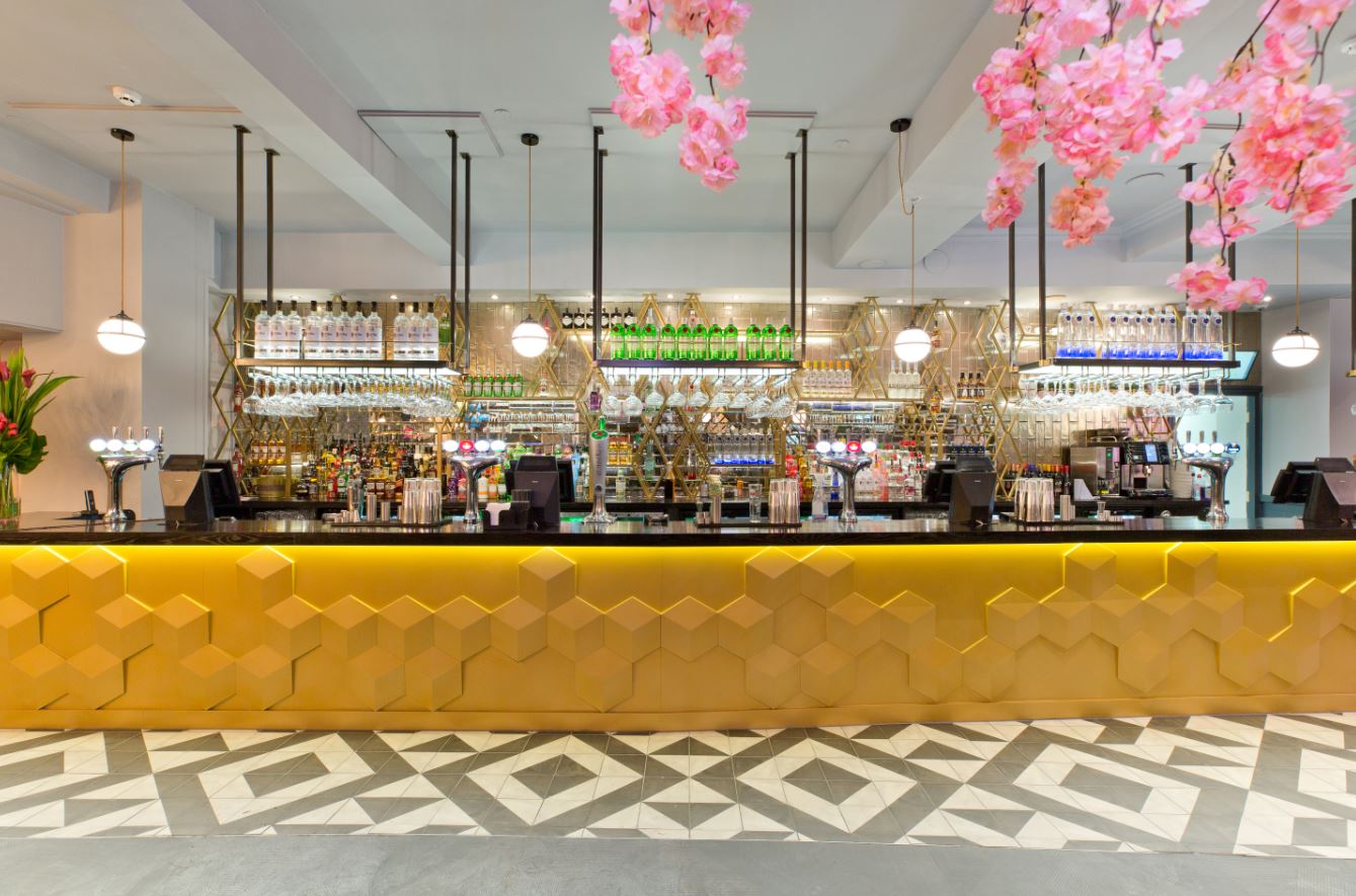 Slug and Lettuce Leeds Boar Lane UK Restaurant Reviews DesignMyNight