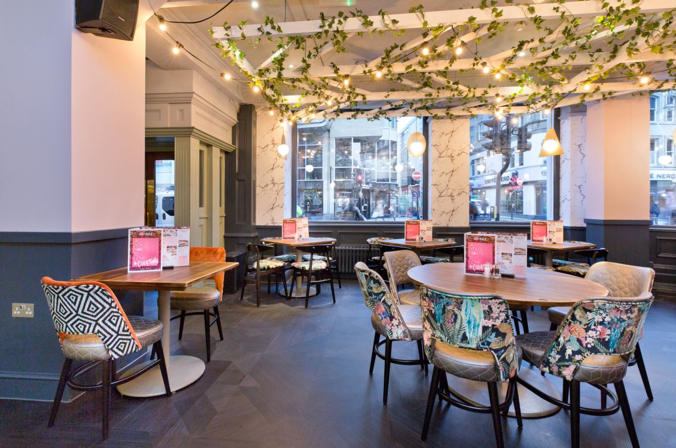 Slug and Lettuce Leeds Boar Lane UK Restaurant Reviews DesignMyNight