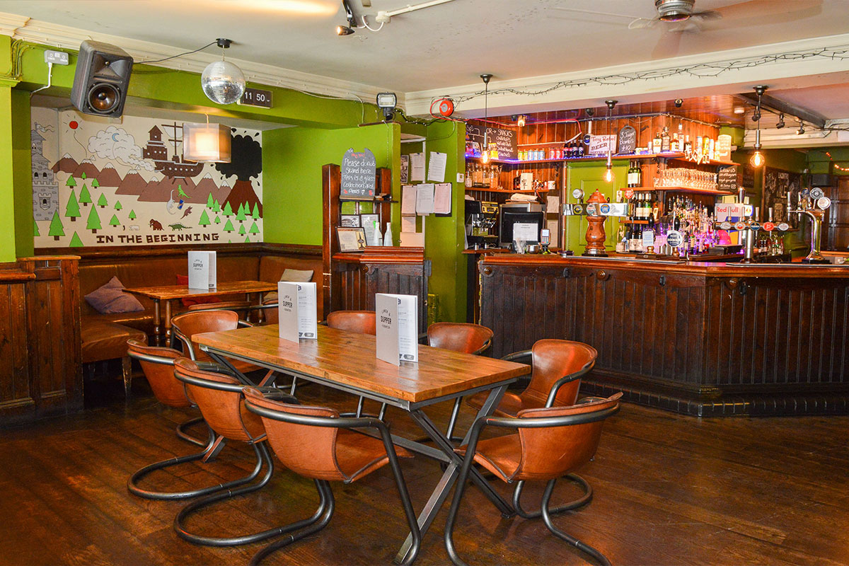 Royal Pub Charing Cross Road Soho London Reviews DesignMyNight