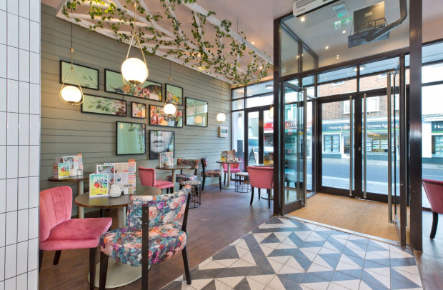 Slug and Lettuce: Isle of Wight Cocktail Bar | DesignMyNight