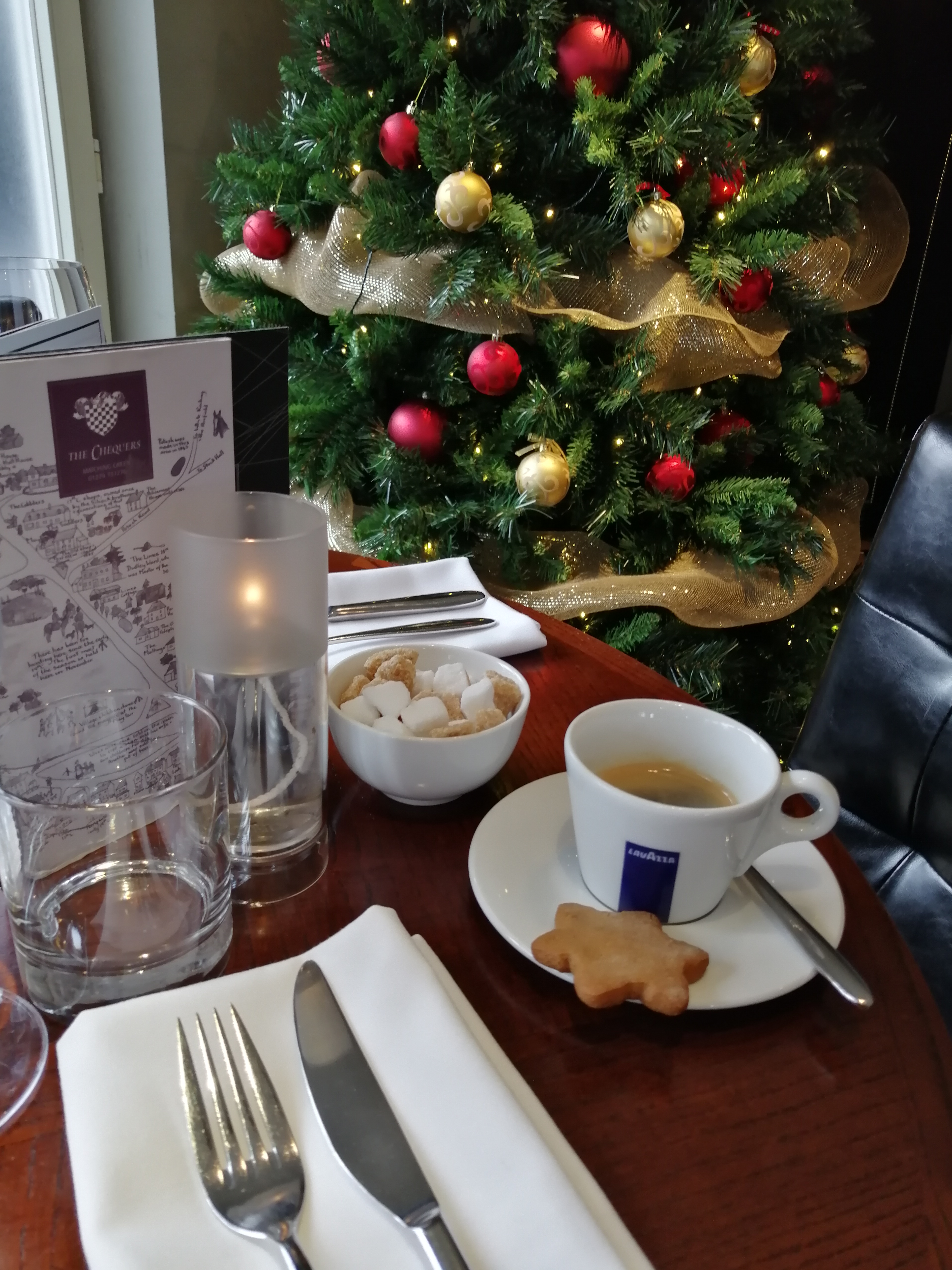 The Chequers Matching Green DesignMyNight