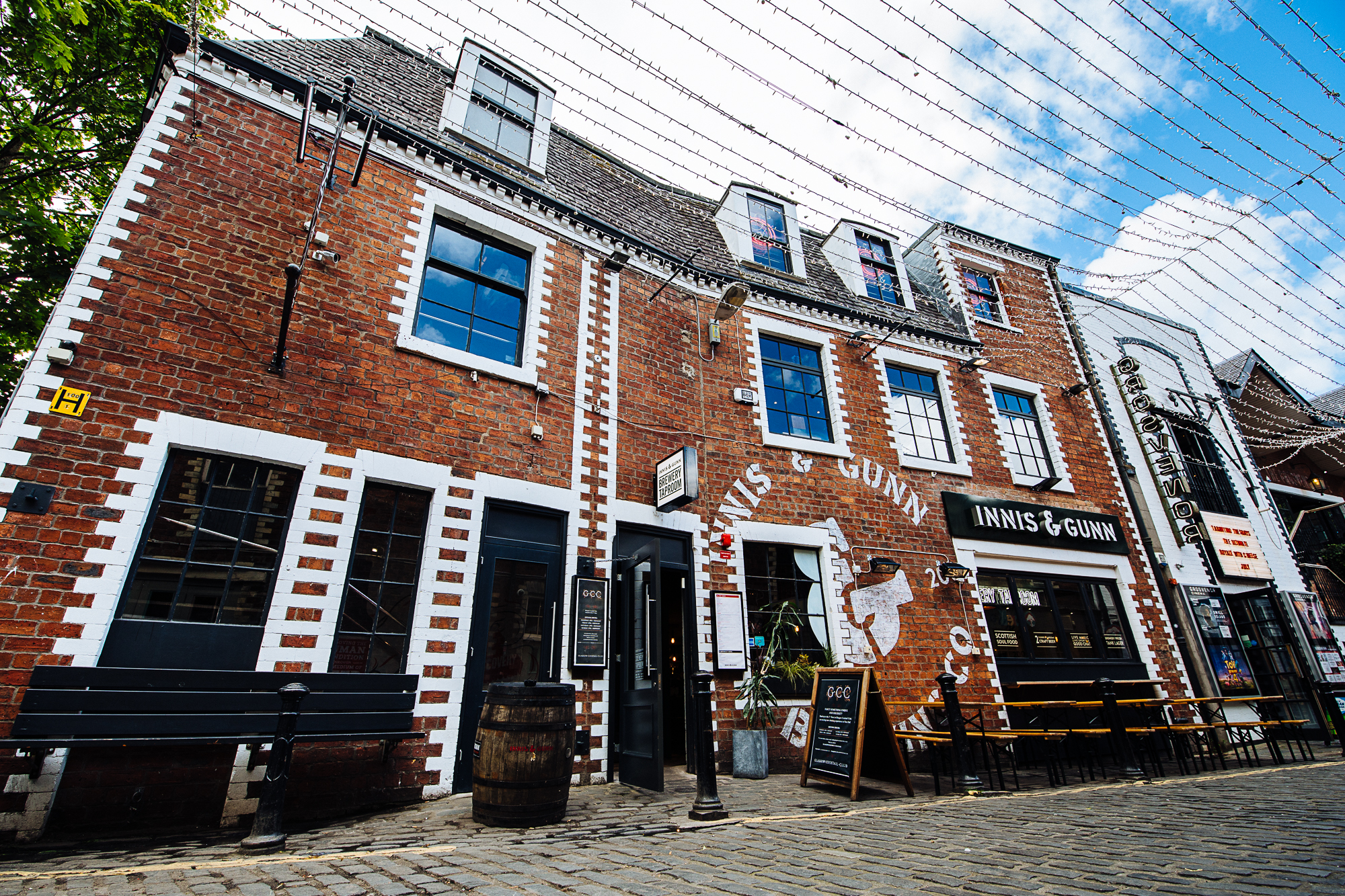 Innis & Gunn Ashton Lane Glasgow Bar and Restaurant Reviews