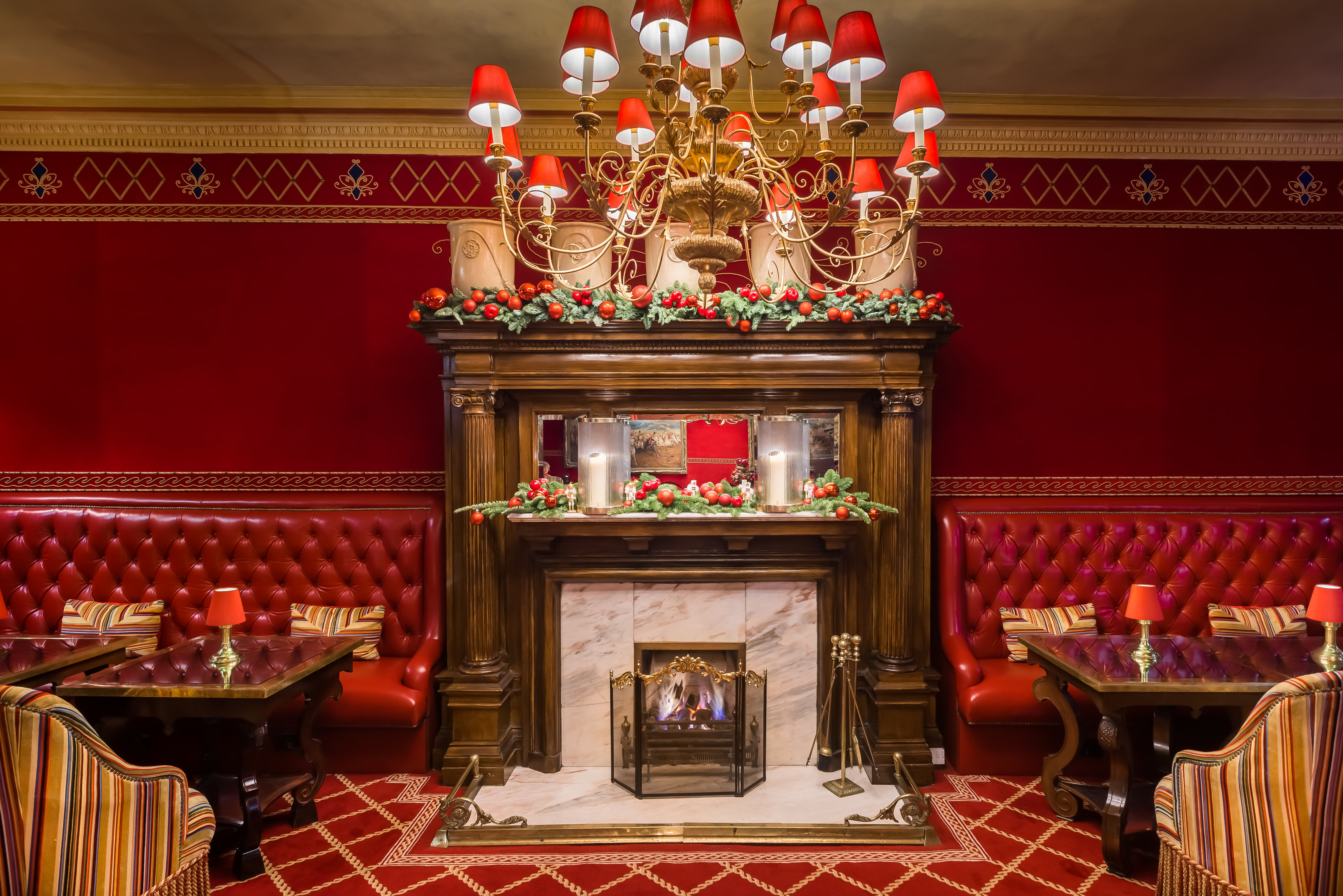 Looking for the best places to spend new year's eve? here's what we found. New Years Eve in The New York Bar | Victoria, London Date Night Reviews | DesignMyNight