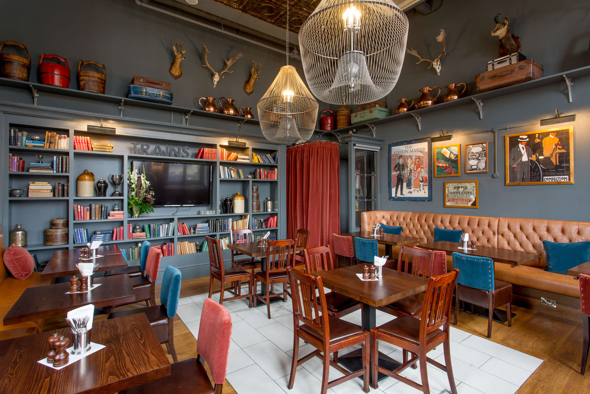 the-betjemans-arms-kings-cross-london-bar-reviews-designmynight
