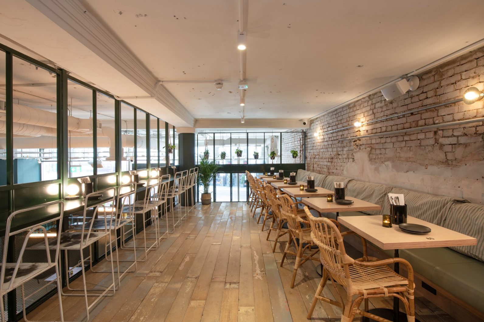 Vagabond Monument Cool London Wine Bar DesignMyNight