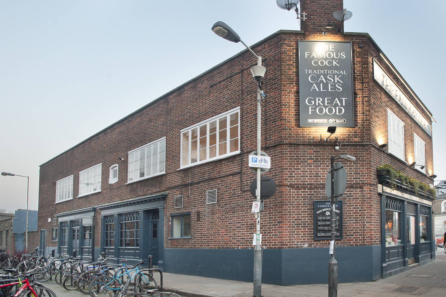Famous Cock Tavern, Islington photo 2
