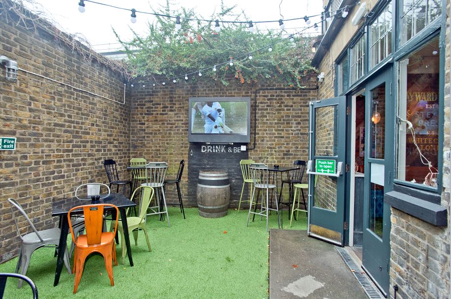The Whitecross Tap, London photo 10