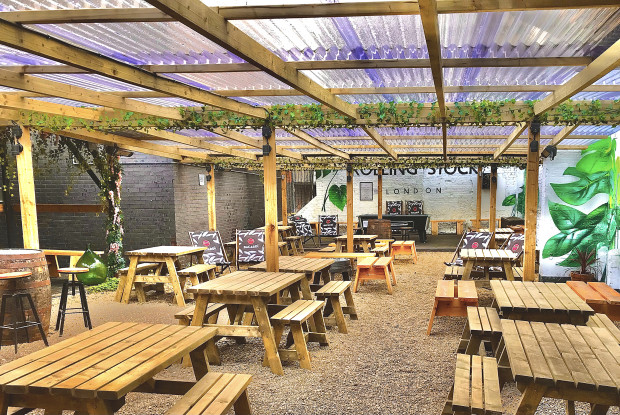 Rolling Stock: Beers, DJs and Big Gardens in Shoreditch | DesignMyNight