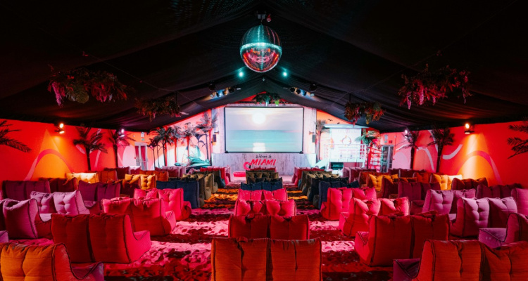 Backyard Cinema | Immersive Movie Night London | DesignMyNight