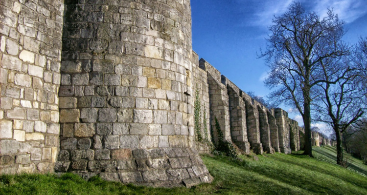 Walk York Walls | DesignMyNight